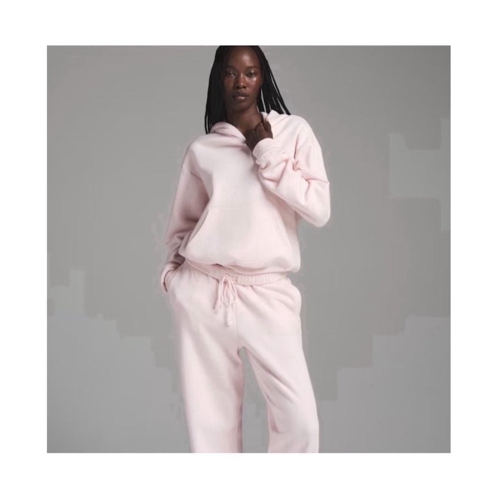 SKIMS NWOT Classic Fleece Cotton Hoodie - Barely Pink Womens size large